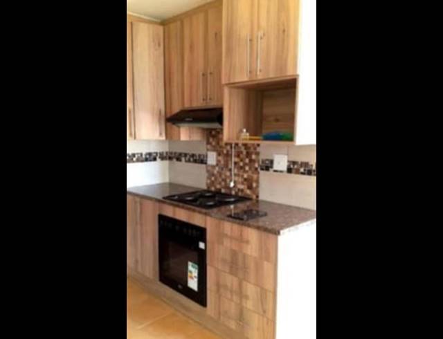 2 BEDROOM PROPERTY TO RENT IN SAVANNA CITY